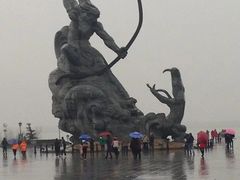 -巴陵广场