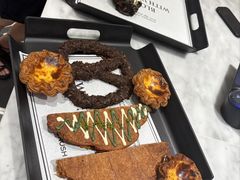 -HOT CRUSH趁热集合·现烤面包(上海环球港店)