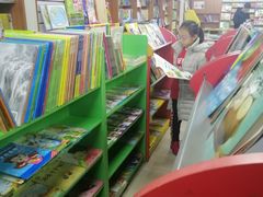 店内小读者-方庄书店(通润商务会馆店)