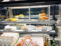 面包甜点陈列柜-VESH COFFEE(定西路店)