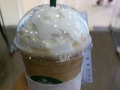 -星巴克臻选(上海中环广场2F店)