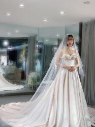 -艾米丽婚纱礼服