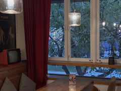 -雕刻时光咖啡馆(南院门店)