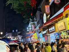 -八一路好吃街(雨田商务大厦店)