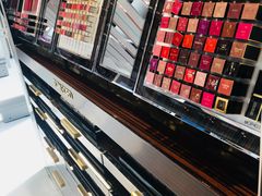 -中免(澳门机场免税店)