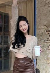 -AYO SALON