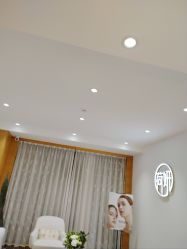 -HEYAN荷妍专业脱毛连锁机构