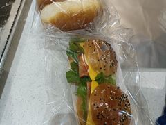 -皇冠幸福里动物奶油生日蛋糕(光谷软件园店)