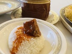 罐焖牛肉配米饭-莫斯科餐厅