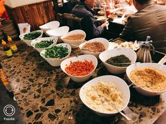 -肖肖酸萝卜鱼火锅(总店)