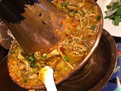 铜锅洋芋鸡-觅山云南菜(泊富ICITY店)