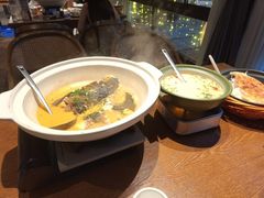 -湘力力小院·鱼汤泡饭(枫林路店)