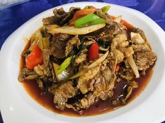 葱爆羊肉-鑫瑞川味餐厅·缸子肉