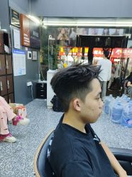 点击看大图 -藤野造型专业烫染接发