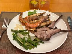 -上海西藏大厦万怡酒店Momo Cafe(徐汇店)