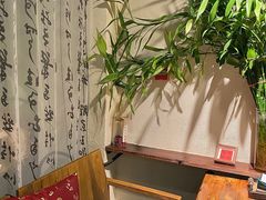 -八月美食小馆(银泰城总店)