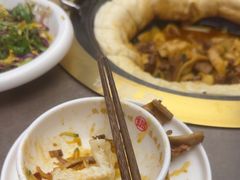 -锅飘飘·东北铁锅炖(雨花客厅店)