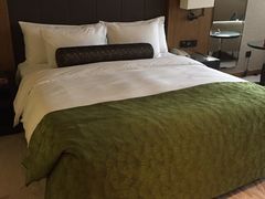 -上海滴水湖皇冠假日酒店