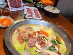 -佬土鹅肠火锅(解放路店)
