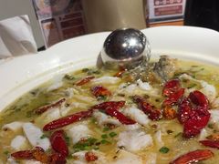 -鱼亨小鲜酸菜鱼(大信店)