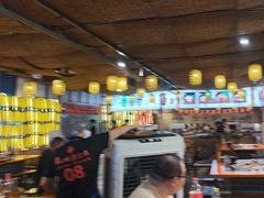 -山城柴火鸡·全鸡宴·跳水蛙(五小区店)