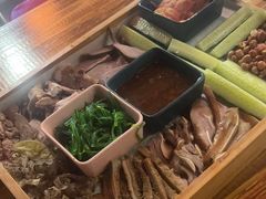 -酱肉小酒馆(梅陇店)
