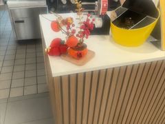 -麦当劳(上海虹桥站30B检票口楼上)