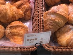 流心羊角-昆明冠生园·蛋糕·面包(朗悦湾店)