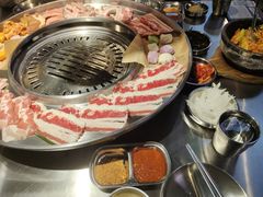 -哈哈碳都·牛肋条无限自助烤肉(宝龙店)