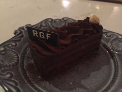 -RGF(巨鹿路店)