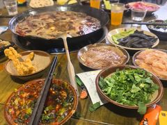 -黄潇洒老火锅(九眼桥宏济巷店)