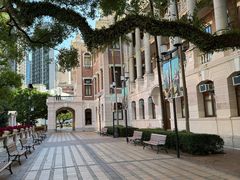 -香港大学