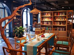 -光海书局(南京东路第一百货店)