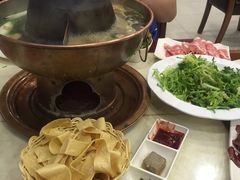 -满旗楼 北京烤鸭·涮羊肉火锅(武昌店)