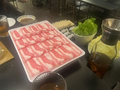 -鲜入唯煮·港式海鲜牛肉火锅(金宝街店)