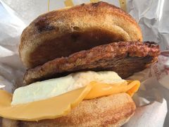 -麦当劳(轻轨曹杨路店)