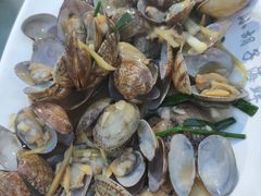 -四川小胡子海鲜(丁村万人海鲜广场店)