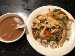 海鲜炒乌冬-尝囍煲仔小菜