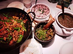 -费大厨辣椒炒肉(高铁吾悦广场店)