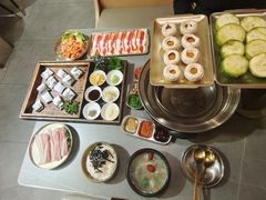 -围炉肉舍•炭烤活鳗•丹东海鲜烤肉(步行街店)