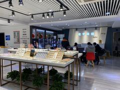 -宏宇眼镜蔡司依视路折扣店(兆佳眼镜城店)