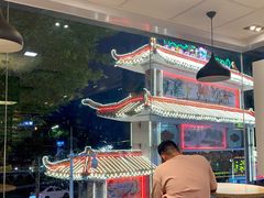 -麦当劳(龙洞店)