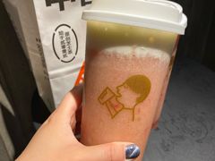 芝芝莓莓桃-喜茶(东莞汇一城店)
