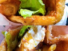 -小红车炸蛋葱油饼