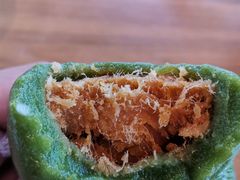 蛋黄肉松青团-许阿姨糕团店(南京总店)