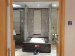 -大连金石滩绿发温泉假日酒店