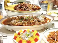 -八府香鸭·啫啫煲(华山路店)