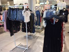 -H&M(天一广场店)