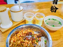 橙子梨汁-李氏紫竹林卤粉(火车站店)