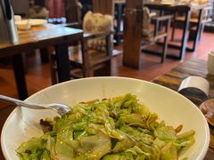 炝炒手撕包菜-临家闽南菜(宝洲路店)